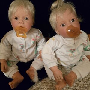 Original Limited Edition Lee Middleton "Cuddle Me" baby dolls (mssg4details)